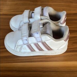 Girls Adidas Superstar Sneakers